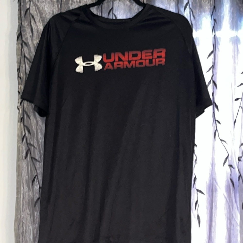Black and red underarmor tshirt. Athletic material